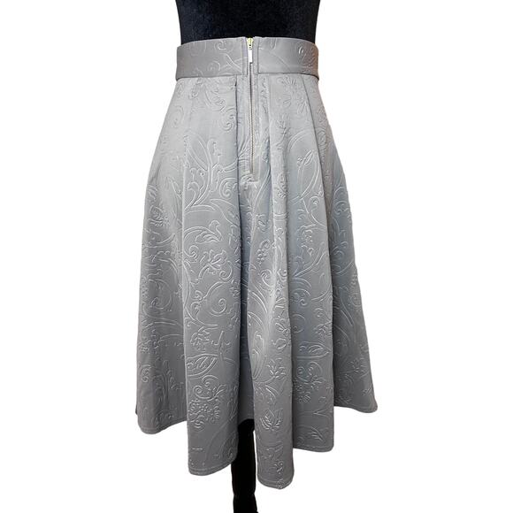 Closet London Floral Embossed A-Line Skirt Size 8 Gray Pleated Midi Pockets - Picture 2 of 4